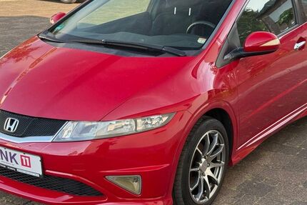 Honda Civic 127.000 km 5.990 &euro; Arnsberg 59755