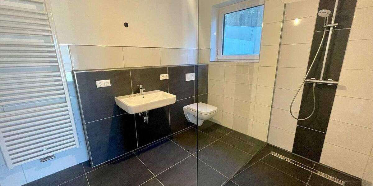 Etagenwohnung Balve - 2 Zimmer, 90 m&sup2;, 1.125&euro; | Angebot:25745764