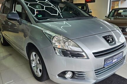 Peugeot 5008 195.086 km 2.799 &euro; Altena 58762