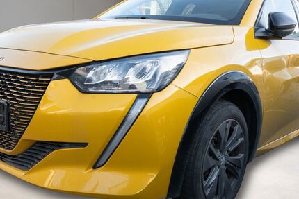 Peugeot 208 16.154 km 18.590 &euro; Dortmund 44263