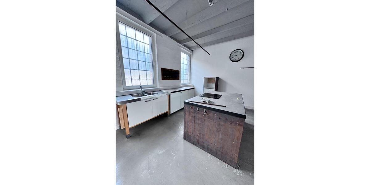 Loft - Studio - Atelier Menden (Sauerland) - 3 Zimmer, 241 m&sup2;, 1.800&euro; | Angebot:24930538