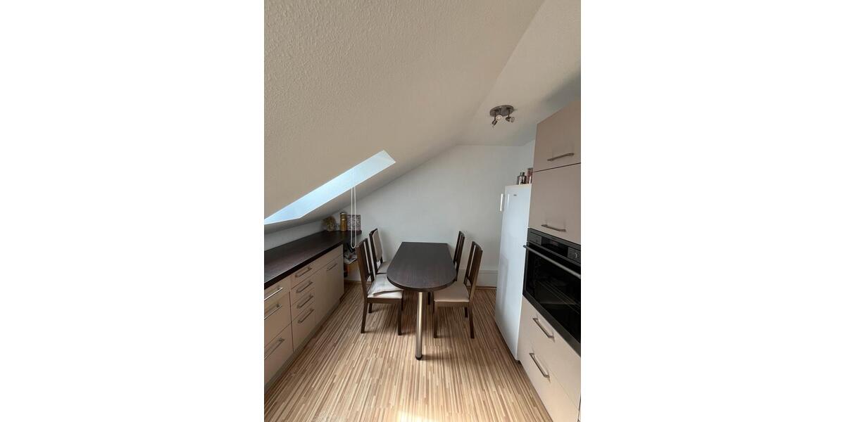 Dachgeschoßwohnung Lüdenscheid Augustenthal - 2 Zimmer, 65 m&sup2;, 600&euro; | Angebot:25857336