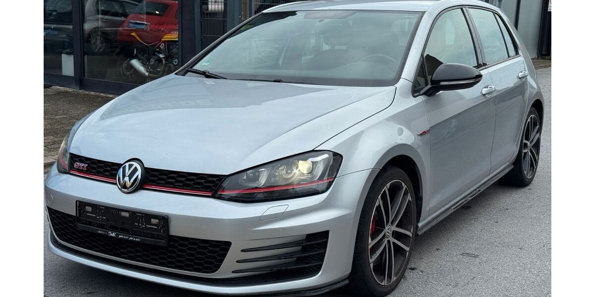 VW Golf 22.700 km 19.990 &euro; DORTMUND 44263