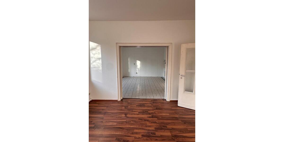 Etagenwohnung Dortmund Innenstadt Ost - 2 Zimmer, 100 m&sup2;, 1.100&euro; | Angebot:25131541