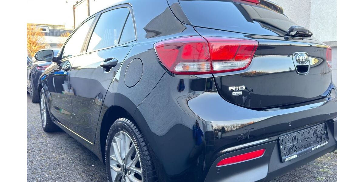 Kia Rio 60.000 km 8.350 &euro; Dortmund 44149