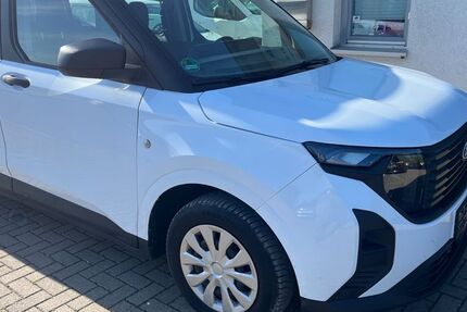 Ford Tourneo Courier 76.525 km 17.300 &euro; Fröndenberg 58730