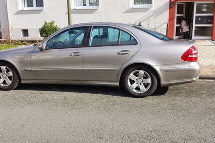 Mercedes-Benz E 220 213.000 km 5.990 &euro; Bergkamen 59192