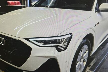 Audi e-tron 55.960 km 35.740 &euro; Hagen 58091