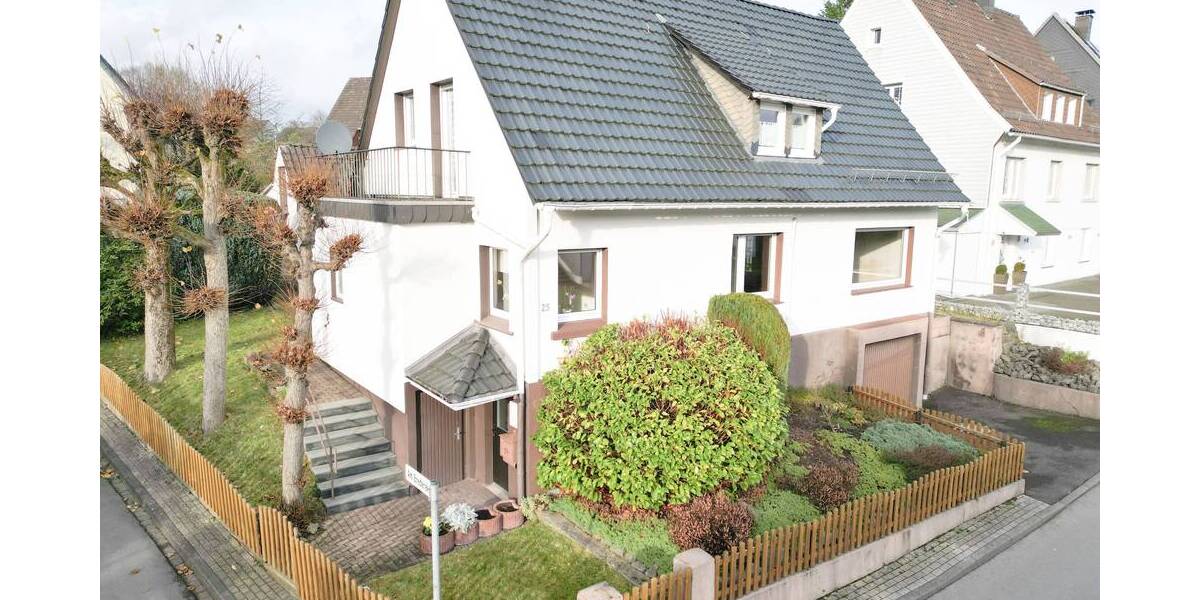Mehrfamilienhaus, Wohnhaus Kierspe Kierspe Dorf - 7 Zimmer, 153 m&sup2;, 320.000&euro; | Angebot:25688494