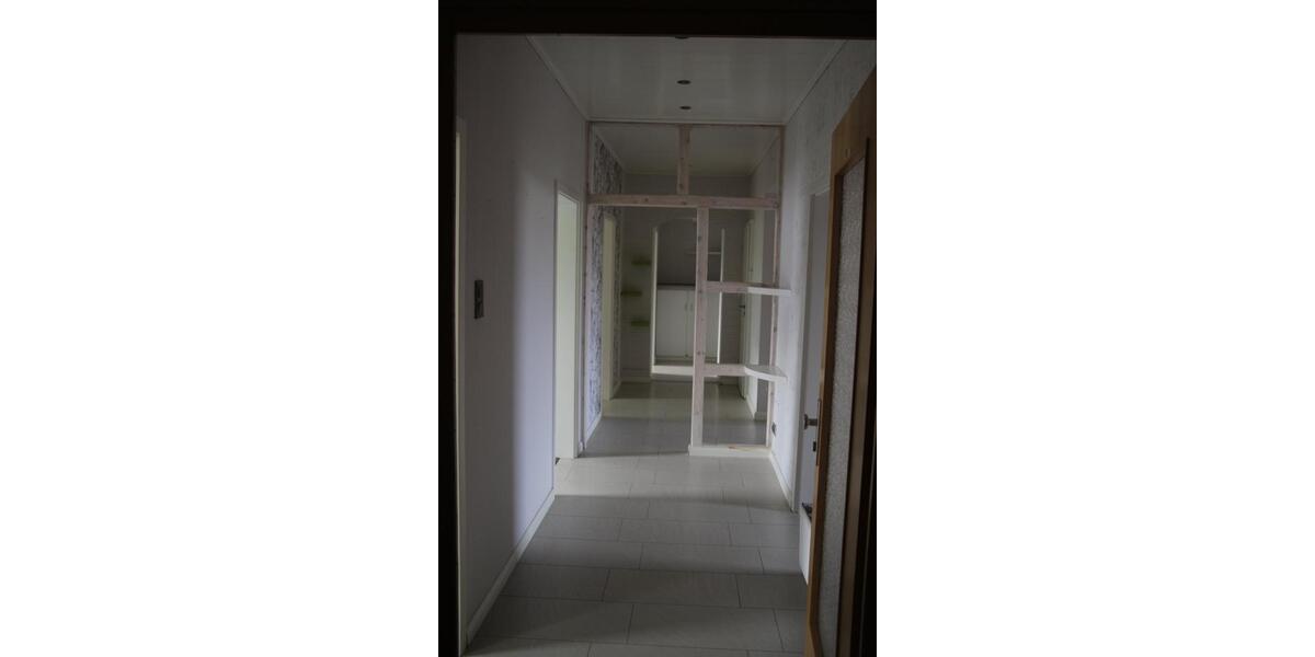 Etagenwohnung Halver - 4 Zimmer, 103 m&sup2;, 750&euro; | Angebot:25964957