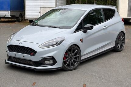 Ford Fiesta 82.300 km 16.700 &euro; Dortmund 44287