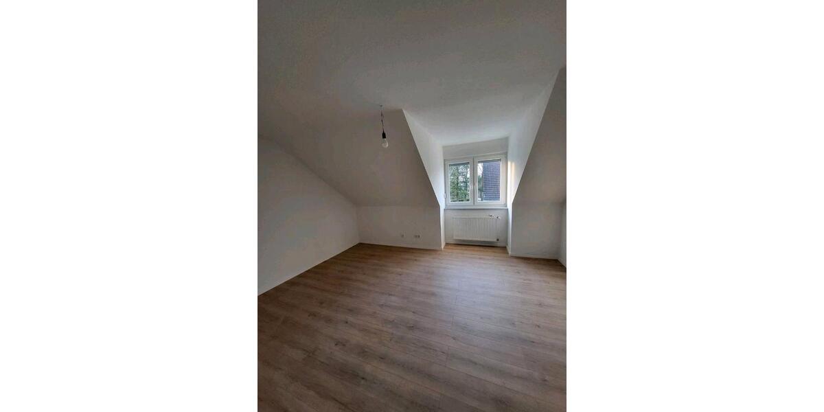 Dachgeschoßwohnung Witten Annen - 2 Zimmer, 55 m&sup2;, 595&euro; | Angebot:25991561