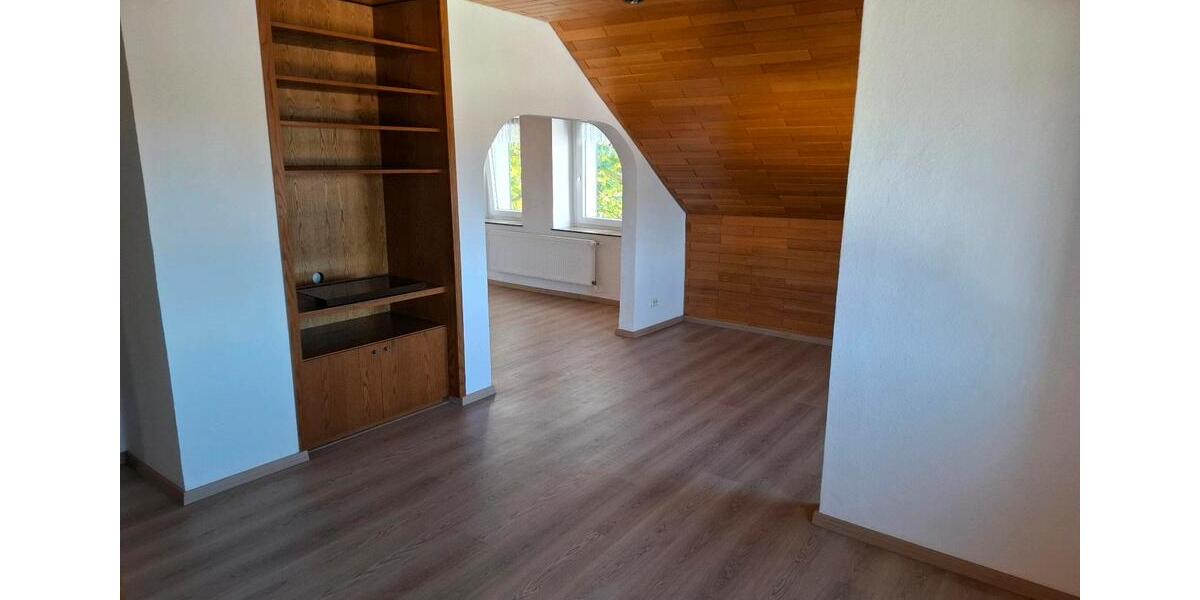 Dachgeschoßwohnung Dortmund Huckarde - 3 Zimmer, 74 m&sup2;, 560&euro; | Angebot:26019183