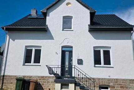 Haus Sundern (Sauerland) - 4 Zimmer, 140 m&sup2;, 1.400&euro; | Angebot:25975946
