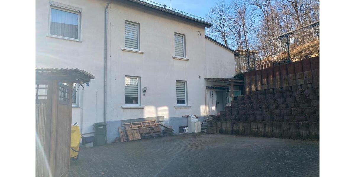 Einfamilienhaus Lüdenscheid Augustenthal - 7 Zimmer, 235 m&sup2;, 345.000&euro; | Angebot:25284703