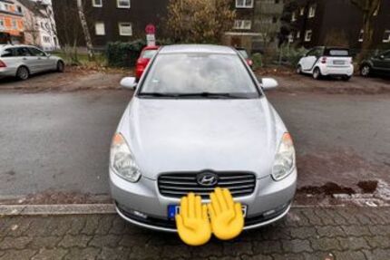 Hyundai Accent 137.000 km 2.500 &euro; Dortmund 44147