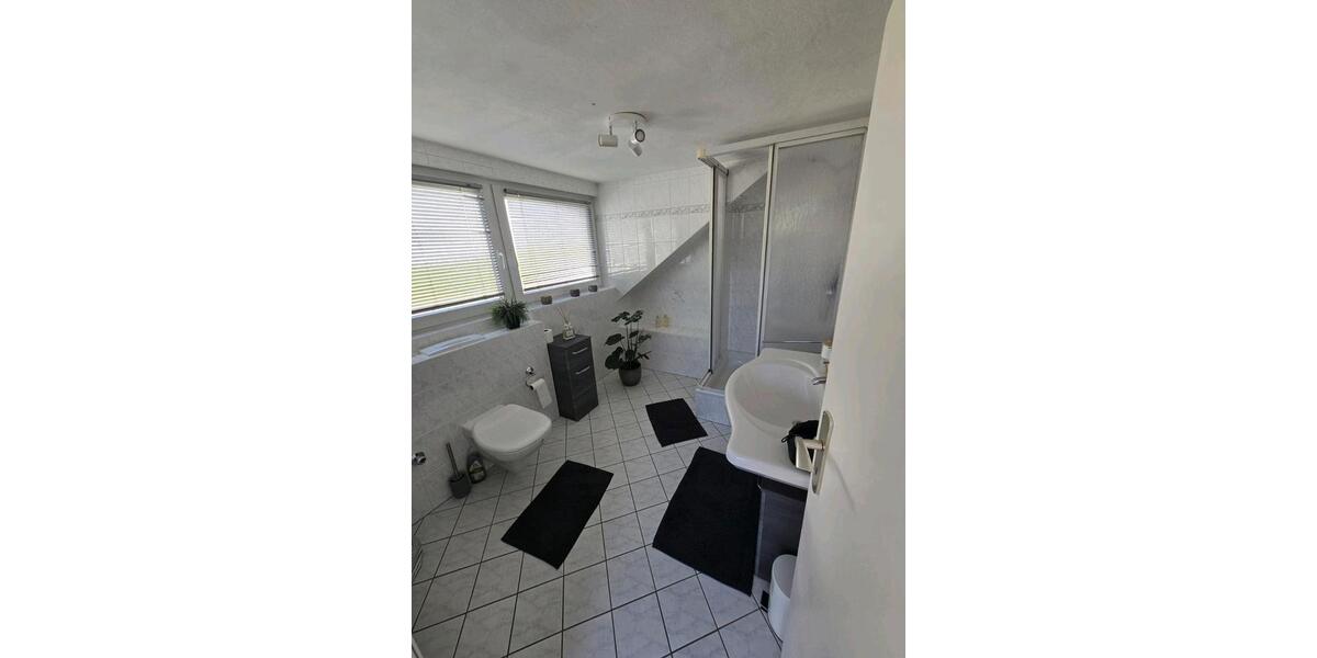 Einfamilienhaus Altena - 7 Zimmer, 160 m&sup2;, 1.200&euro; | Angebot:26610644