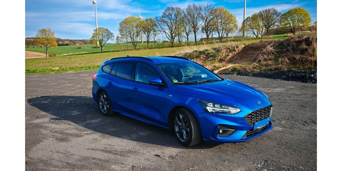 Ford Focus 64.000 km 15.000 &euro; Arnsberg 59759