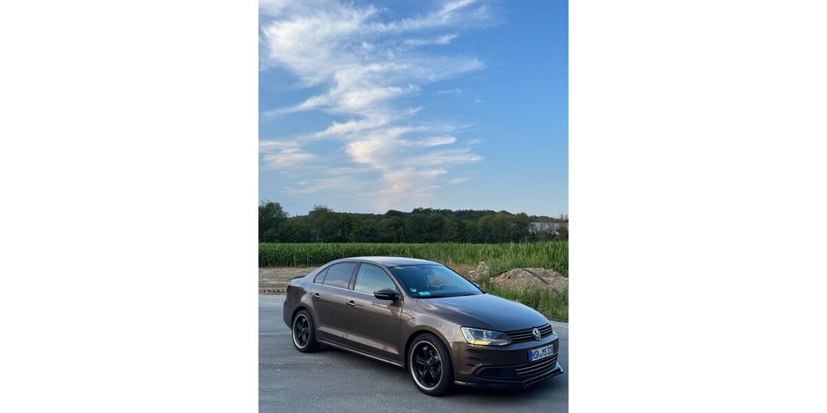 VW Jetta 200.989 km 5.000 &euro; Arnsberg 59821