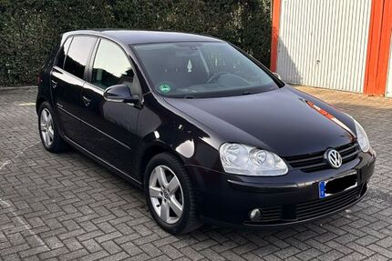 VW Golf 211.000 km 3.250 &euro; Lünen 44536