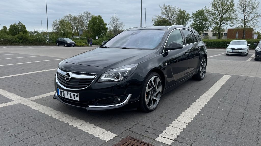 Opel Insignia 159.000 km 10.599 &euro; Witten 58456