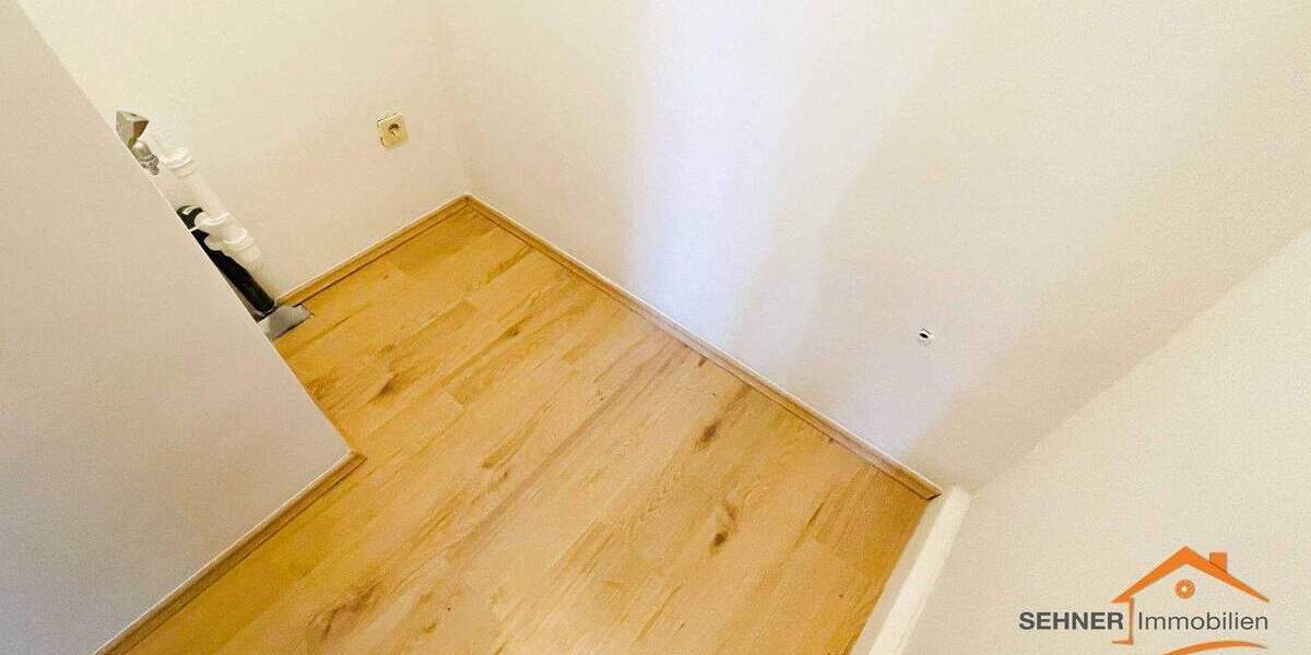 Etagenwohnung Sundern Langscheid - 2 Zimmer, 90 m&sup2;, 159.000&euro; | Angebot:25678848