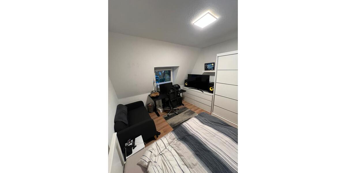 Dachgeschoßwohnung Dortmund Innenstadt West - 1 Zimmer, 27 m&sup2;, 530&euro; | Angebot:25805550