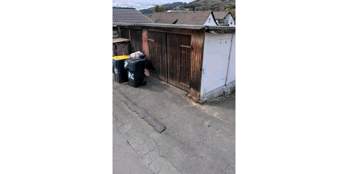 Mehrfamilienhaus, Wohnhaus Plettenberg - 10 Zimmer, 180 m&sup2;, 165.000&euro; | Angebot:24574723