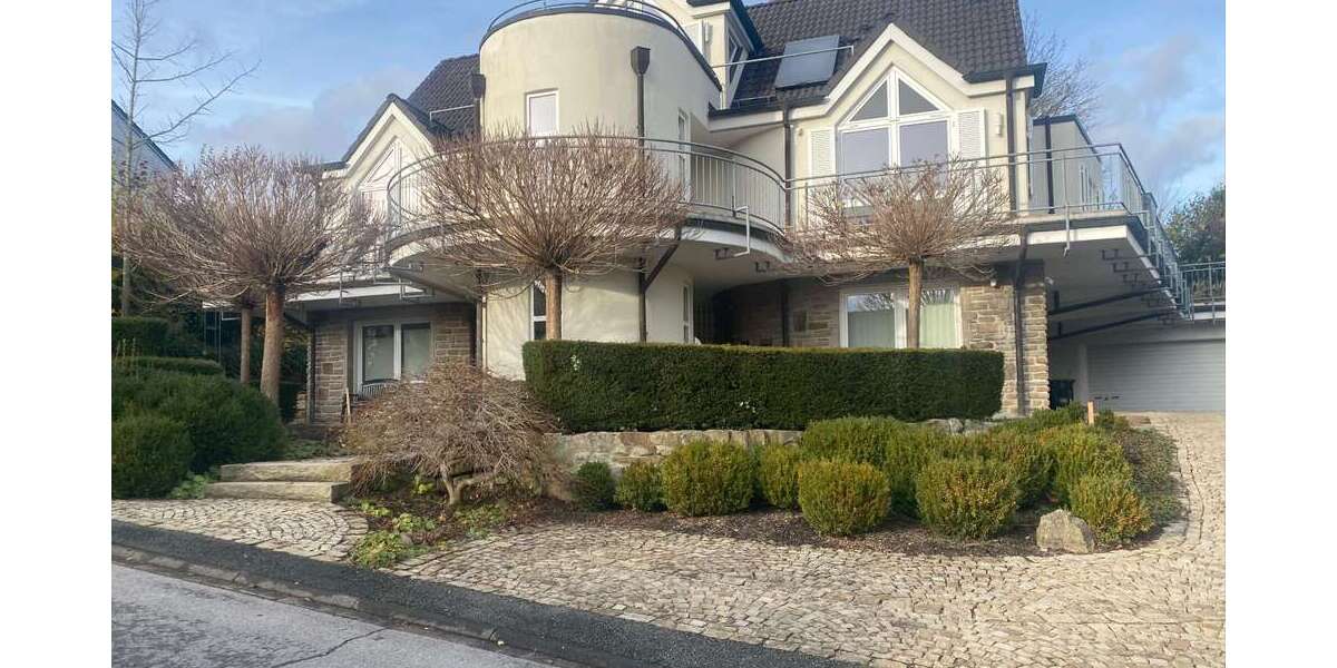 Einfamilienhaus Neuenrade - 8 Zimmer, 328 m&sup2;, 580.000&euro; | Angebot:19158271