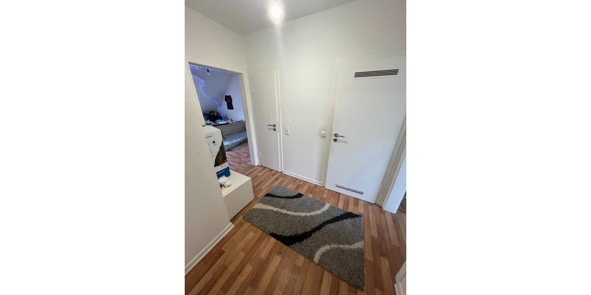 Dachgeschoßwohnung Hagen Hagen-Mitte - 2.5 Zimmer, 63 m&sup2;, 320&euro; | Angebot:26596482
