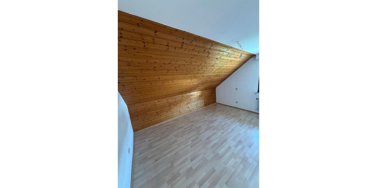 Etagenwohnung Menden (Sauerland) Berkenhofskamp - 6 Zimmer, 167 m&sup2;, 240.000&euro; | Angebot:26610251