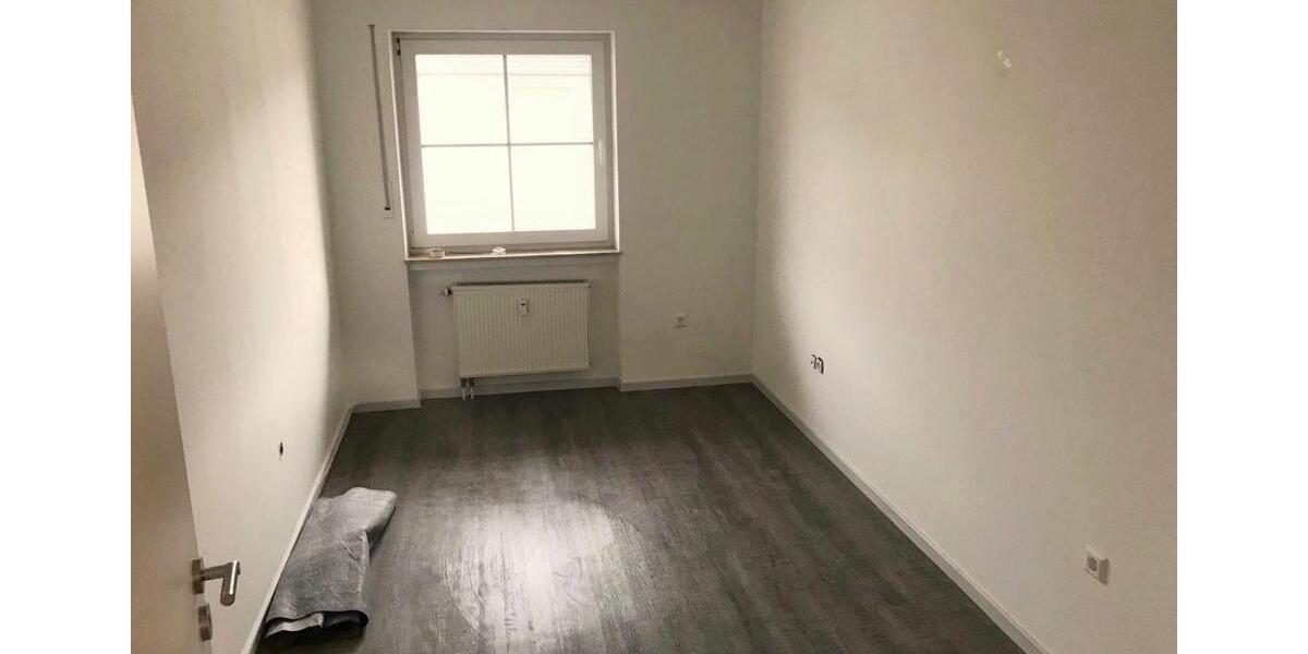 Etagenwohnung Lüdenscheid Staberg - 3 Zimmer, 81 m&sup2;, 172.000&euro; | Angebot:26951465