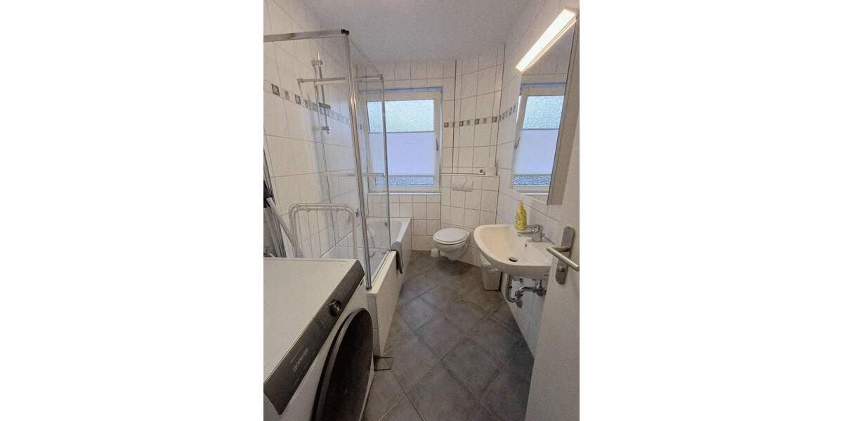 Etagenwohnung Halver - 2 Zimmer, 48 m&sup2;, 1.400&euro; | Angebot:25990172