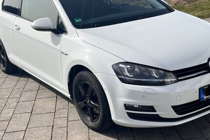 VW Golf 97.000 km 9.500 &euro; Finnentrop 57413