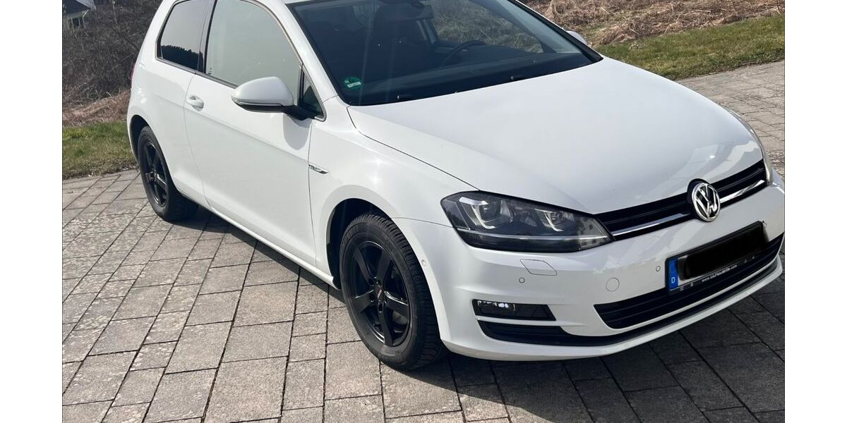 VW Golf 97.000 km 9.500 &euro; Finnentrop 57413