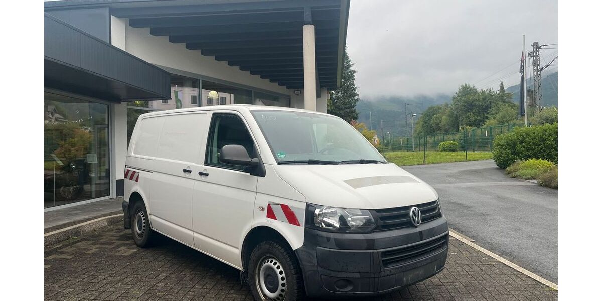 VW T5 Transporter 211.223 km 11.990 &euro; Finnentrop 57413