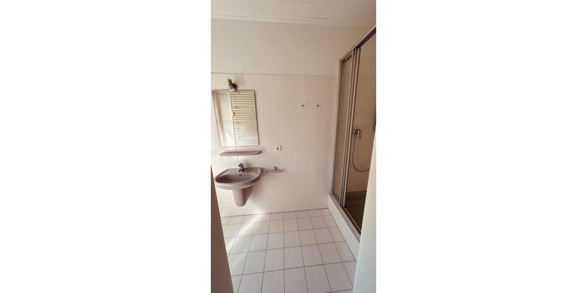 Dachgeschoßwohnung Halver - 3 Zimmer, 117 m&sup2;, 900&euro; | Angebot:25988805