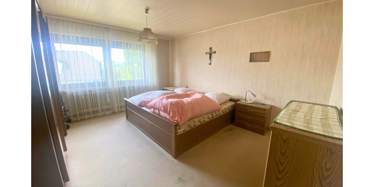 Einfamilienhaus Balve - 6 Zimmer, 137 m&sup2;, 146.000&euro; | Angebot:26018015