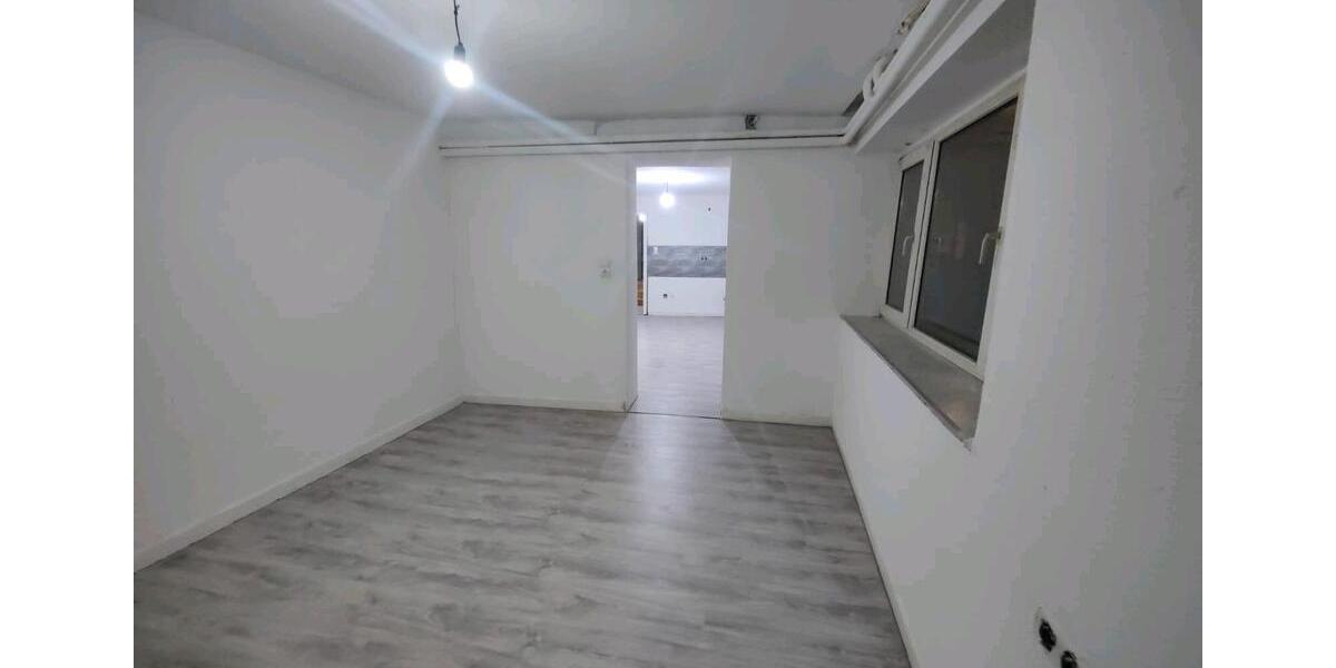 Etagenwohnung Lüdenscheid Staberg - 1 Zimmer, 35 m&sup2;, 300&euro; | Angebot:25963996