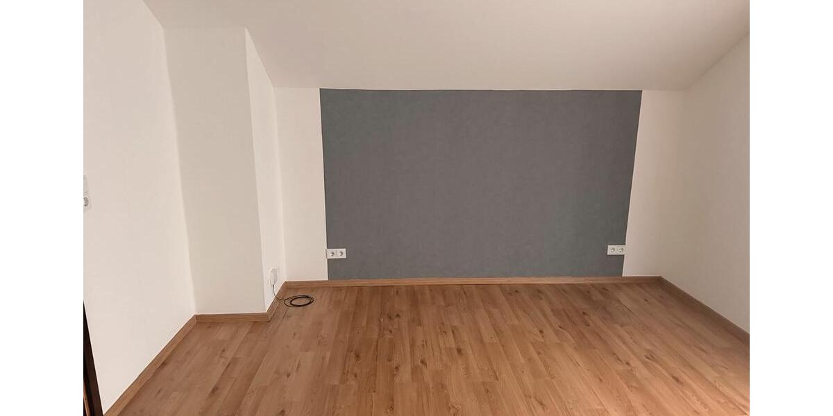Dachgeschoßwohnung Plettenberg - 2 Zimmer, 60 m&sup2;, 550&euro; | Angebot:25366822
