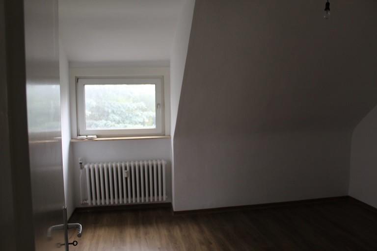 Dachgeschoßwohnung Kamen - 2 Zimmer, 49 m&sup2;, 440&euro; | Angebot:26450985
