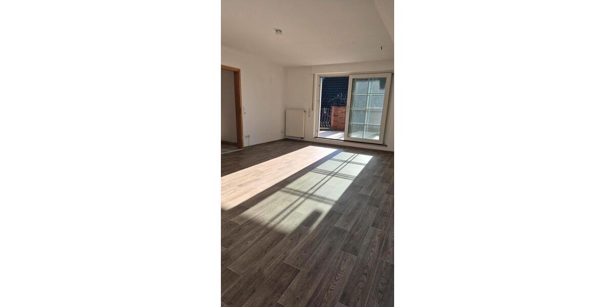 Dachgeschoßwohnung Werl - 3 Zimmer, 90 m&sup2;, 975&euro; | Angebot:25887325