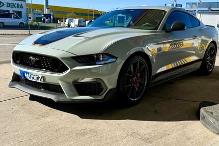 Ford Mustang 18.000 km 51.800 &euro; Unna 59425