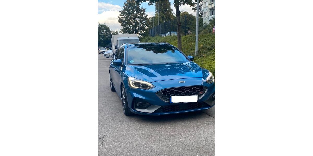Ford Focus 106.000 km 17.999 &euro; Neuenrade 58809