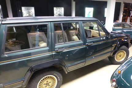Jeep Cherokee 132.000 km 17.990 &euro; Unna 59425