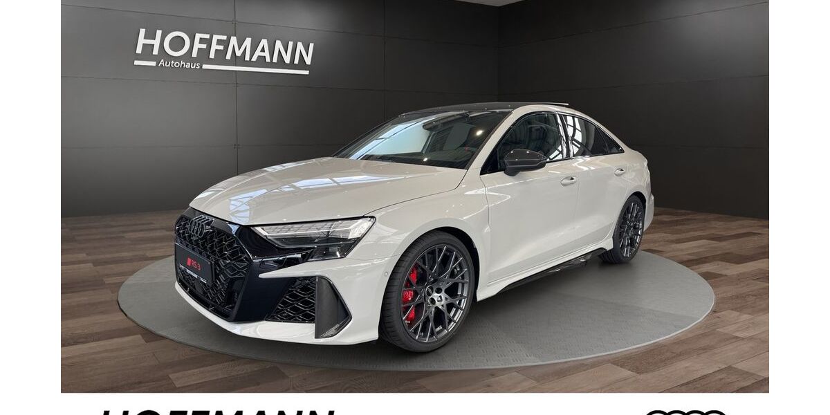 Audi RS3 4.950 km 81.890 &euro; Arnsberg 59823