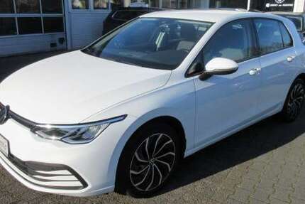 VW Golf Life 1.0 eTSI DSG NAVI AHK ACC ALU APS LED SI 62.980 km 20.988 &euro; Bergkamen 59192