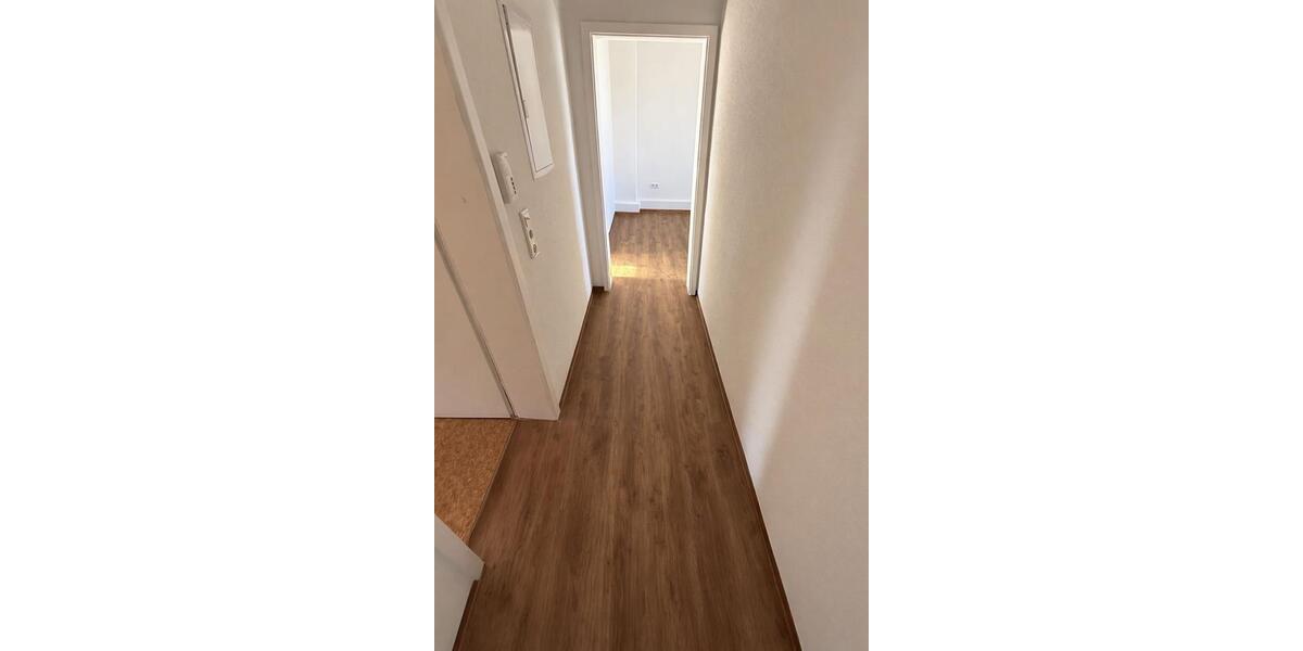 Dachgeschoßwohnung Iserlohn - 2.5 Zimmer, 47 m&sup2;, 420&euro; | Angebot:25492023