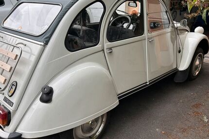 Citroen 2 CV 112.600 km 8.800 &euro; Arnsberg 59821