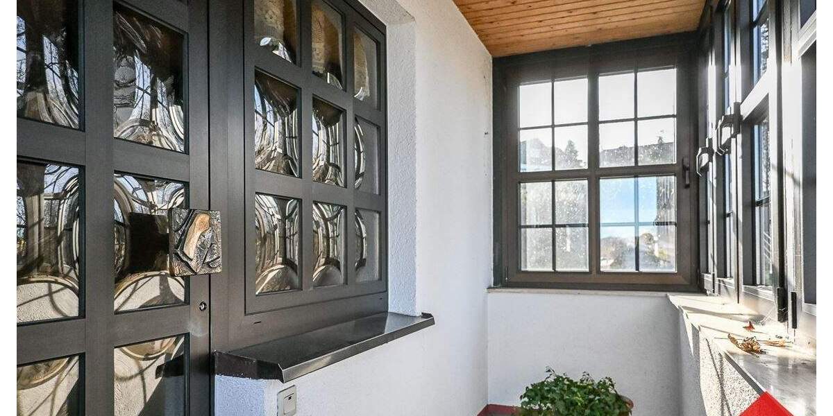 Einfamilienhaus mit Nebengebäude und Garagen in zentraler Lage von Kierspe - Mehrfamilienhaus, Wohnhaus Kierspe Kierspe Bahnhof | Angebot:25537526